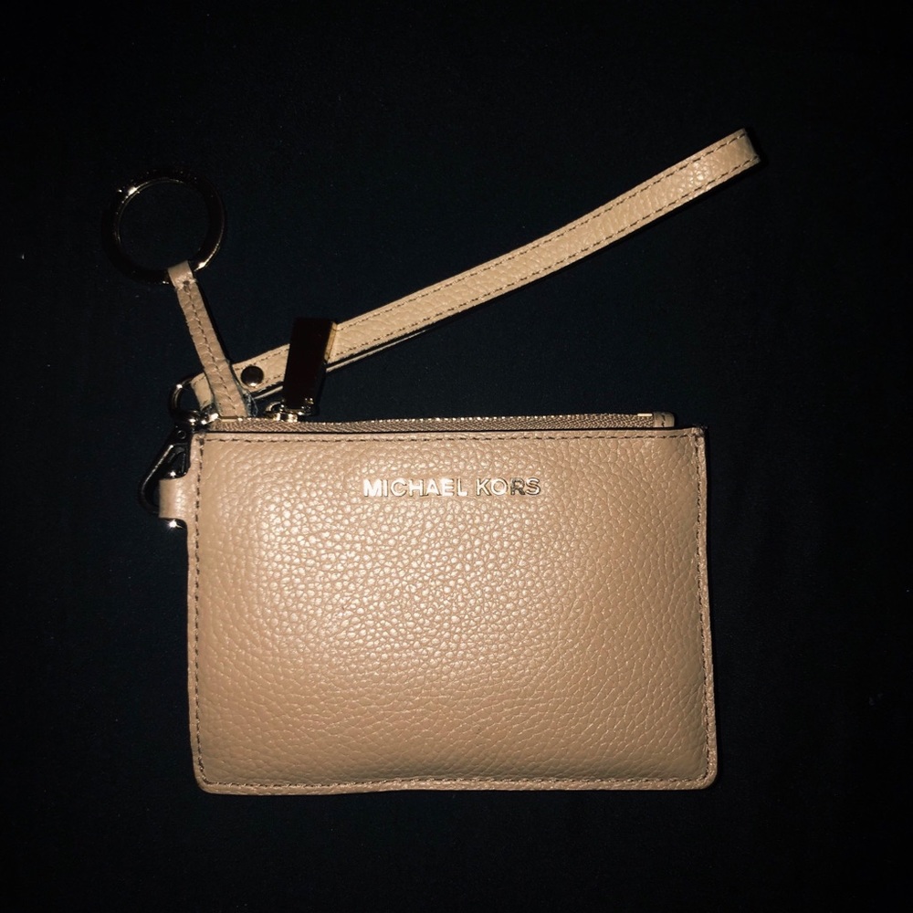 Michael kors wristlet